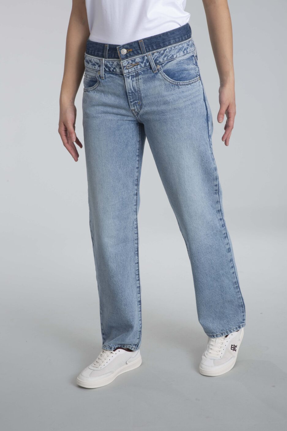 ⁦ג'ינס קלסי לנשים מבית Levis⁩ – תמונה ⁦6⁩