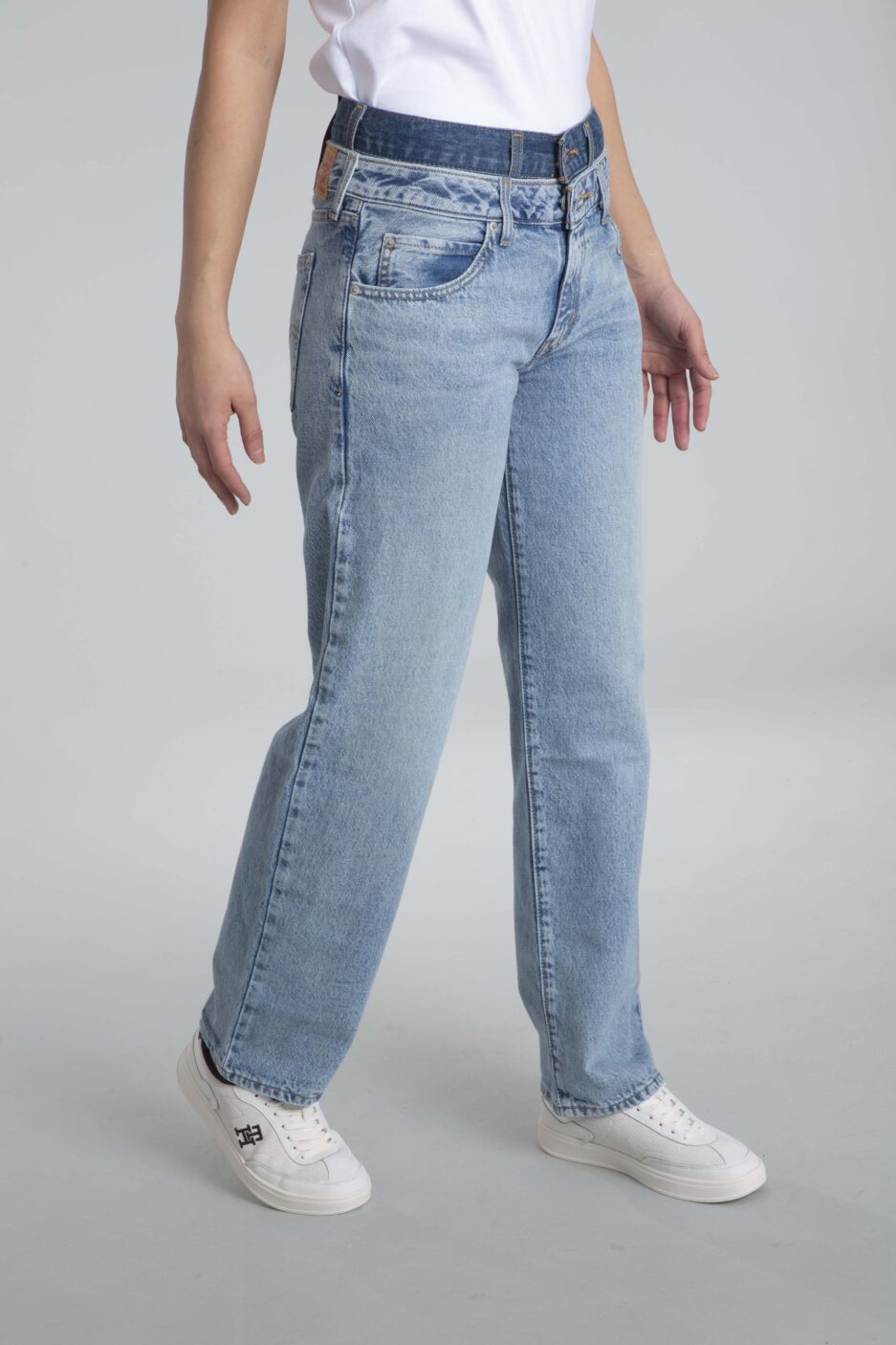 ⁦ג'ינס קלסי לנשים מבית Levis⁩ – תמונה ⁦5⁩