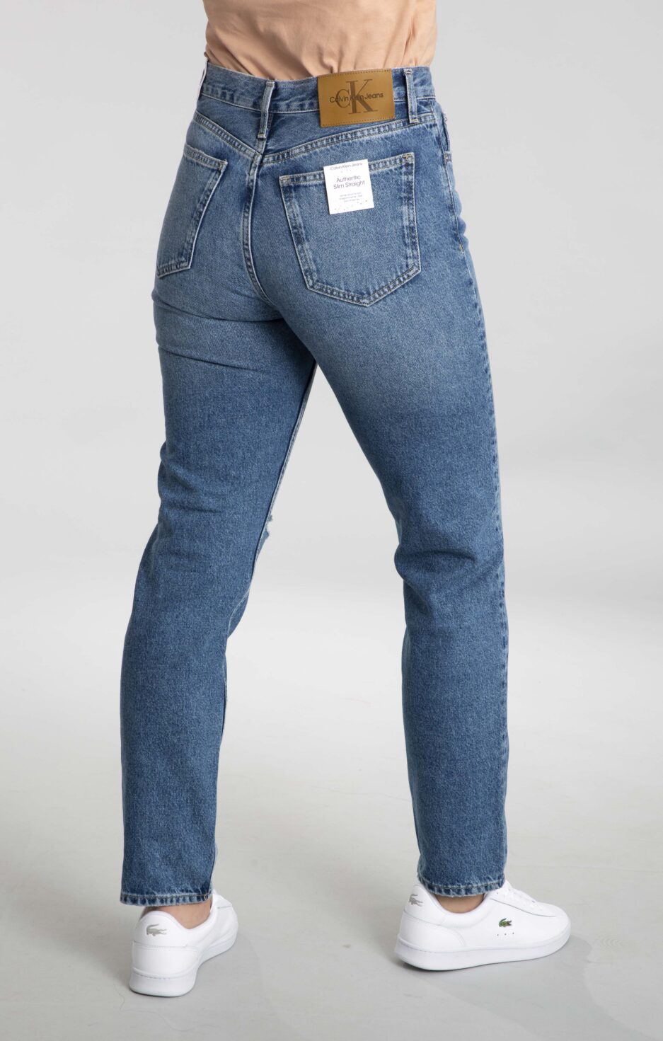 ⁦ג'ינס MOM Jean Calvin Klein לנשים⁩ – תמונה ⁦5⁩