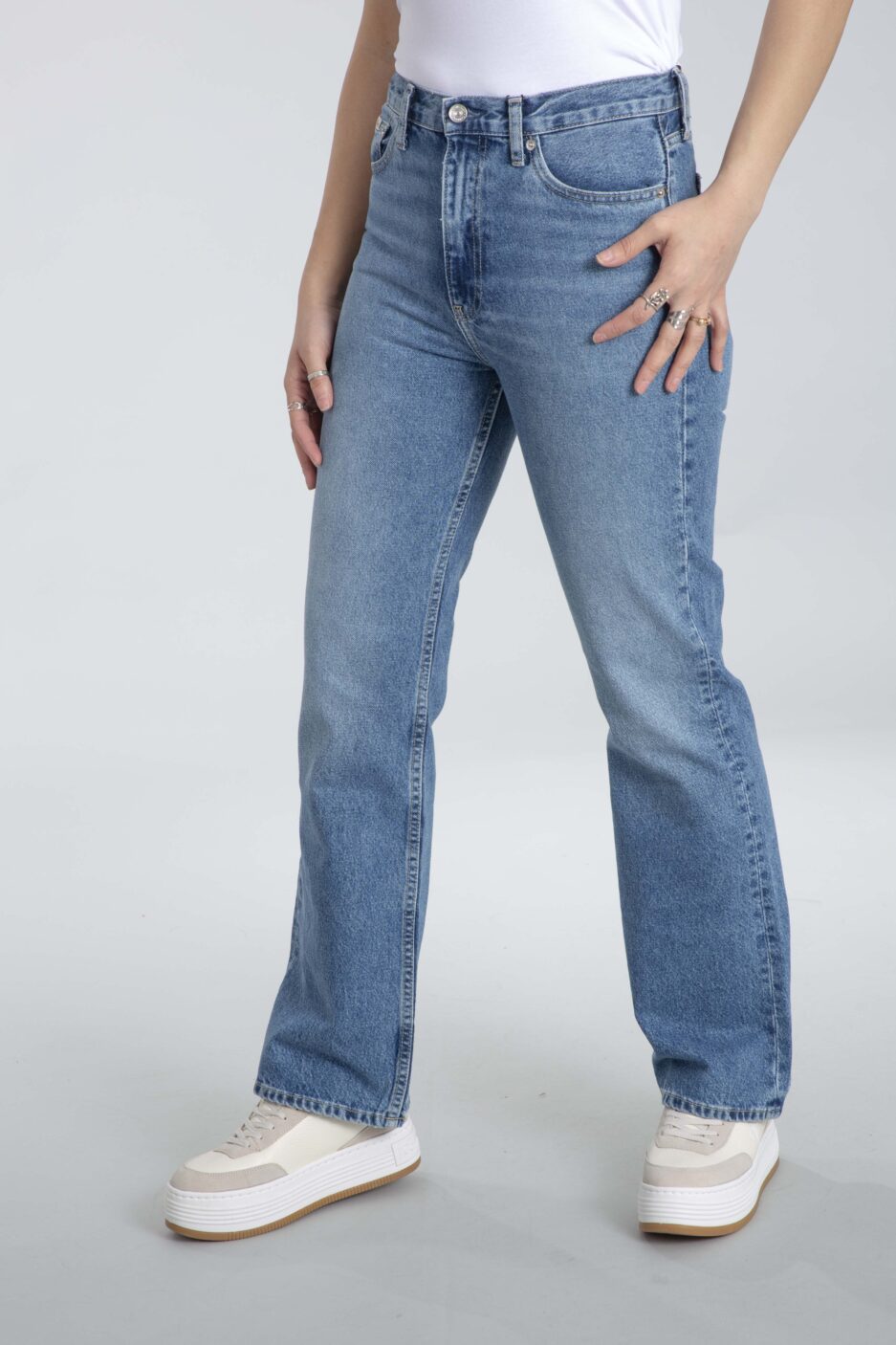 ⁦ג'ינס נשים בוטקאט Calvin Klein⁩ – תמונה ⁦6⁩