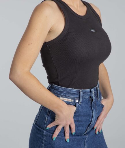 גופיה ריבית צרה מכותנה מקולקציית Calvin Klein