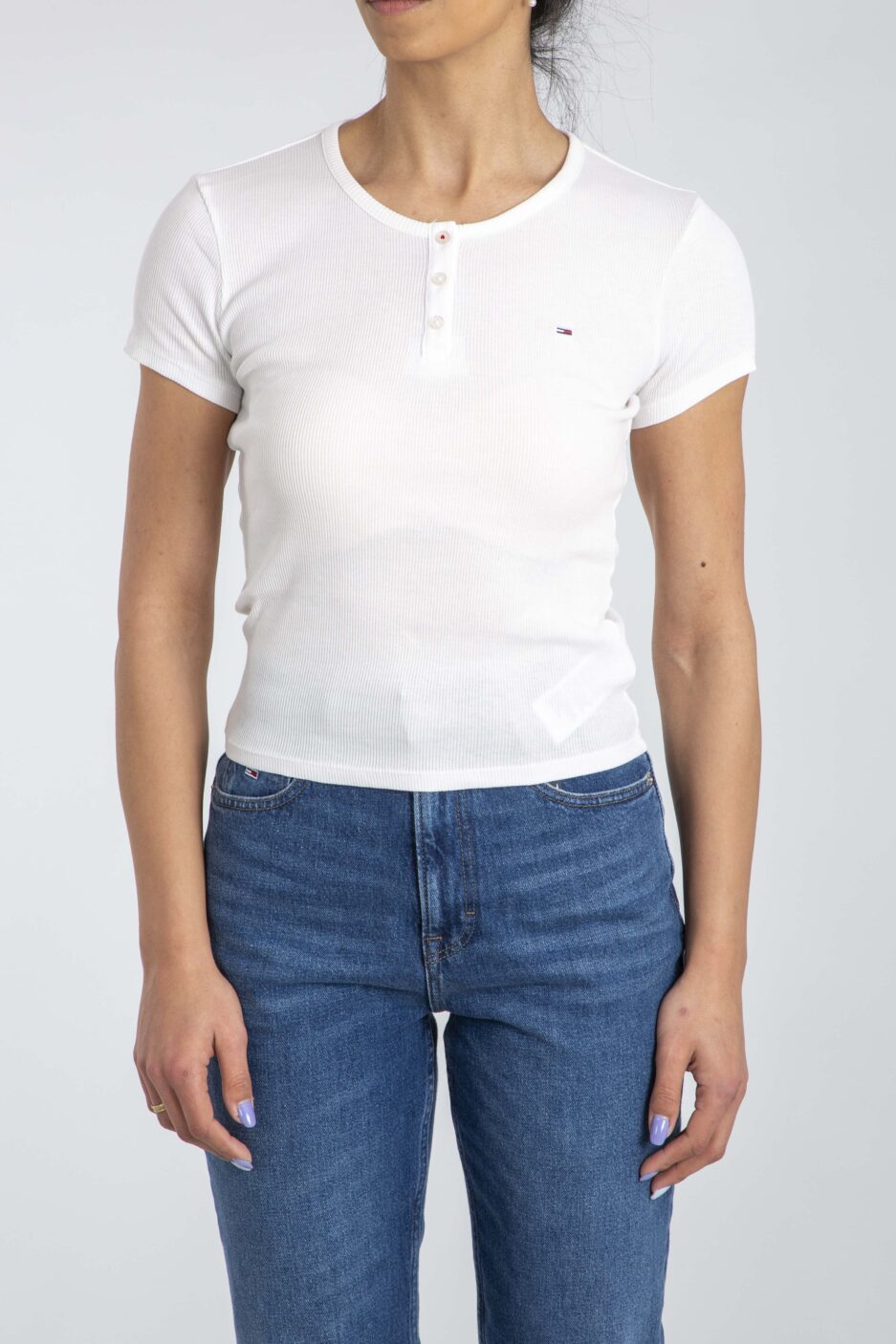 ⁦חולצת טי Tommy Jeans⁩ – תמונה ⁦6⁩