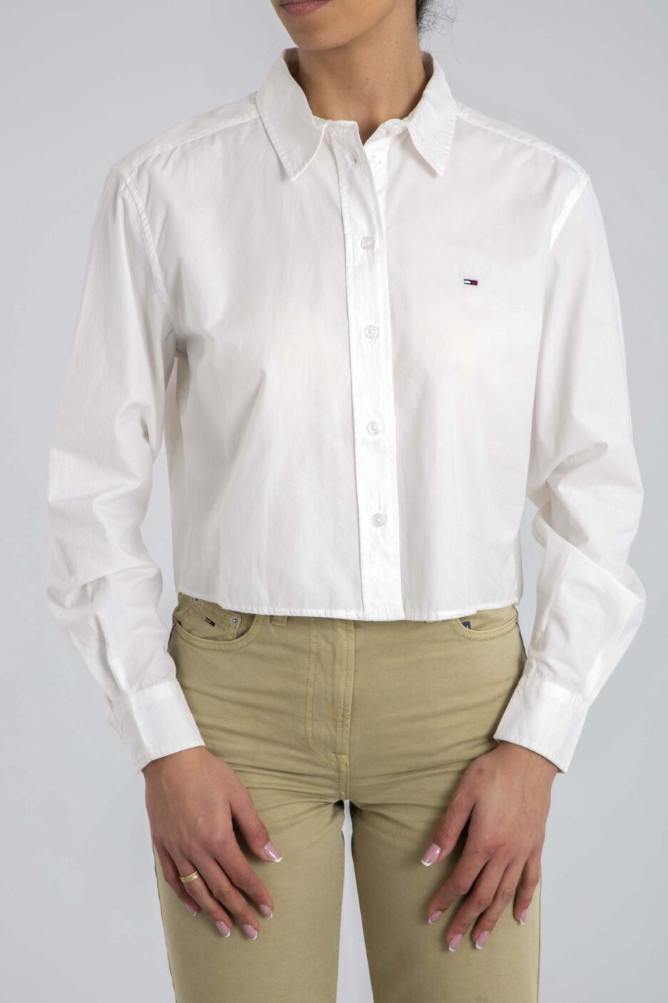 חולצת פופלין קצרה ונינוחה של Tommy Hilfiger