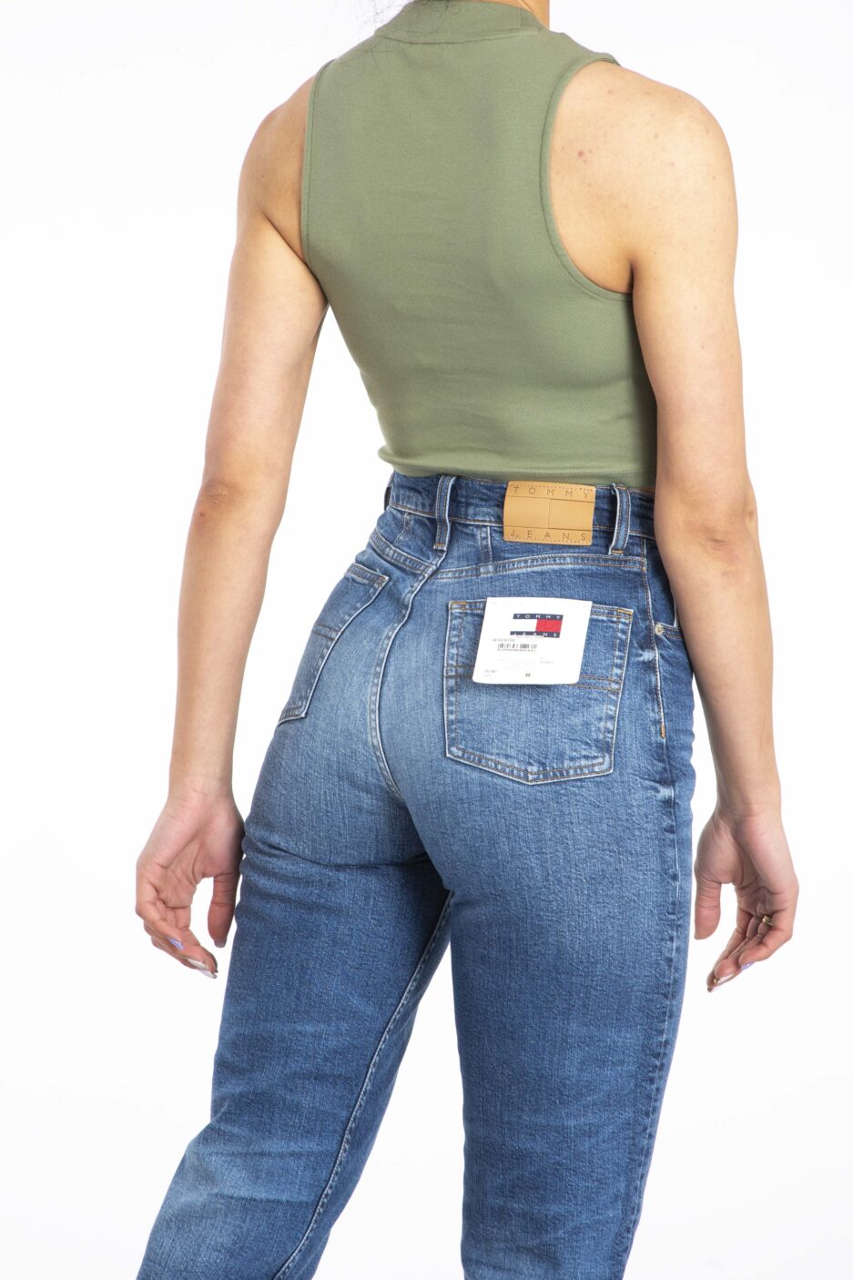 ⁦קרופ טופ רקום תוצרת Tommy Jeans⁩ – תמונה ⁦7⁩