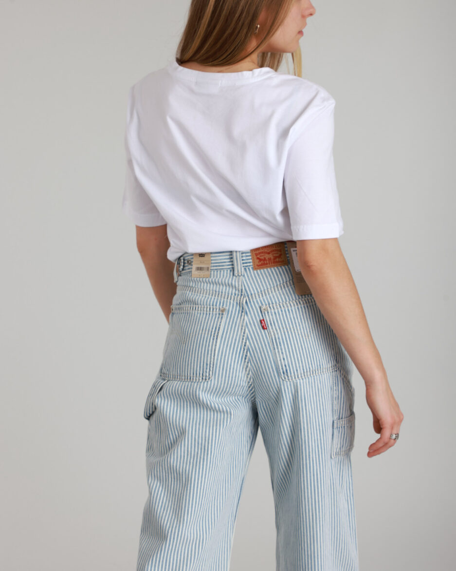⁦טי שירט רילקסד קוטון צווארון V לנשים מבית Lacoste⁩ – תמונה ⁦10⁩