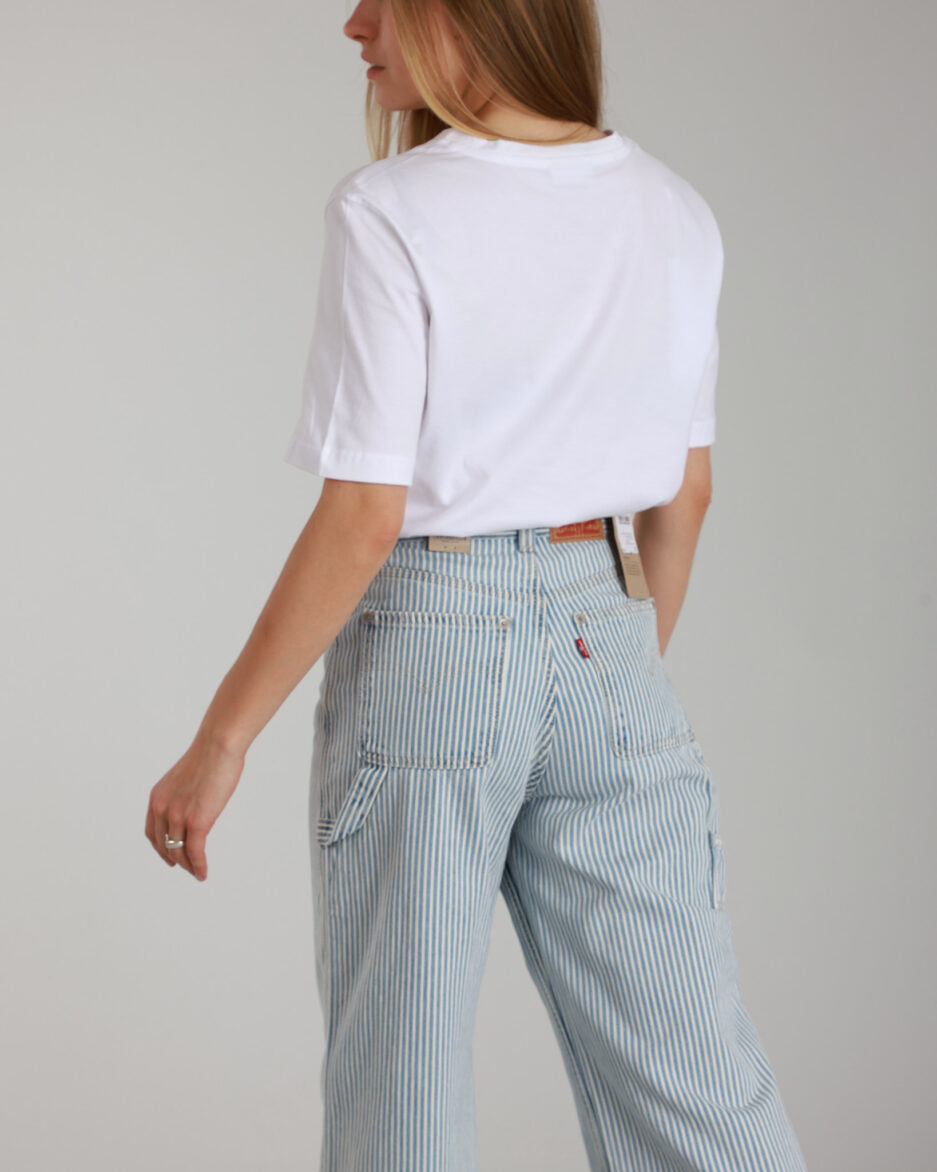 ⁦טי שירט רילקסד קוטון צווארון V לנשים מבית Lacoste⁩ – תמונה ⁦8⁩