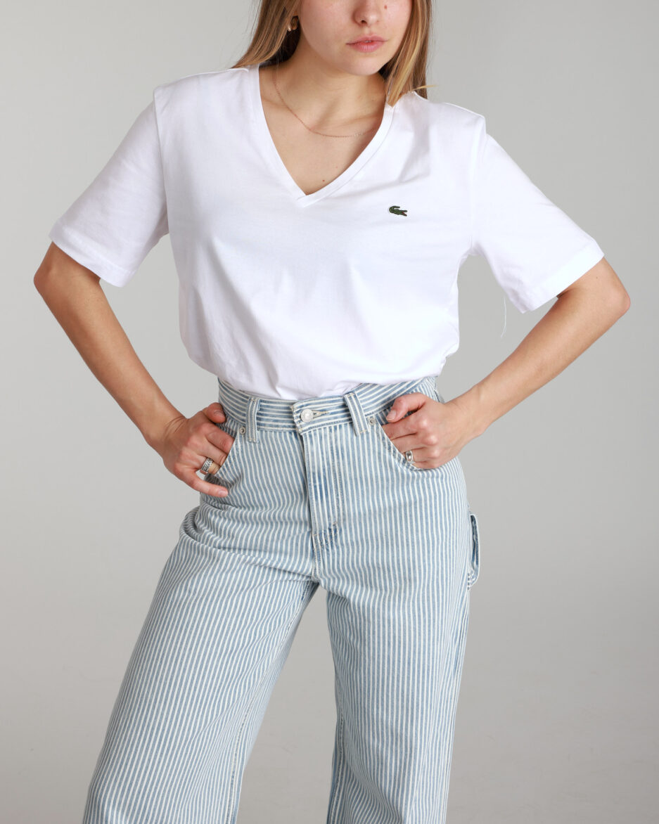 ⁦טי שירט רילקסד קוטון צווארון V לנשים מבית Lacoste⁩ – תמונה ⁦16⁩