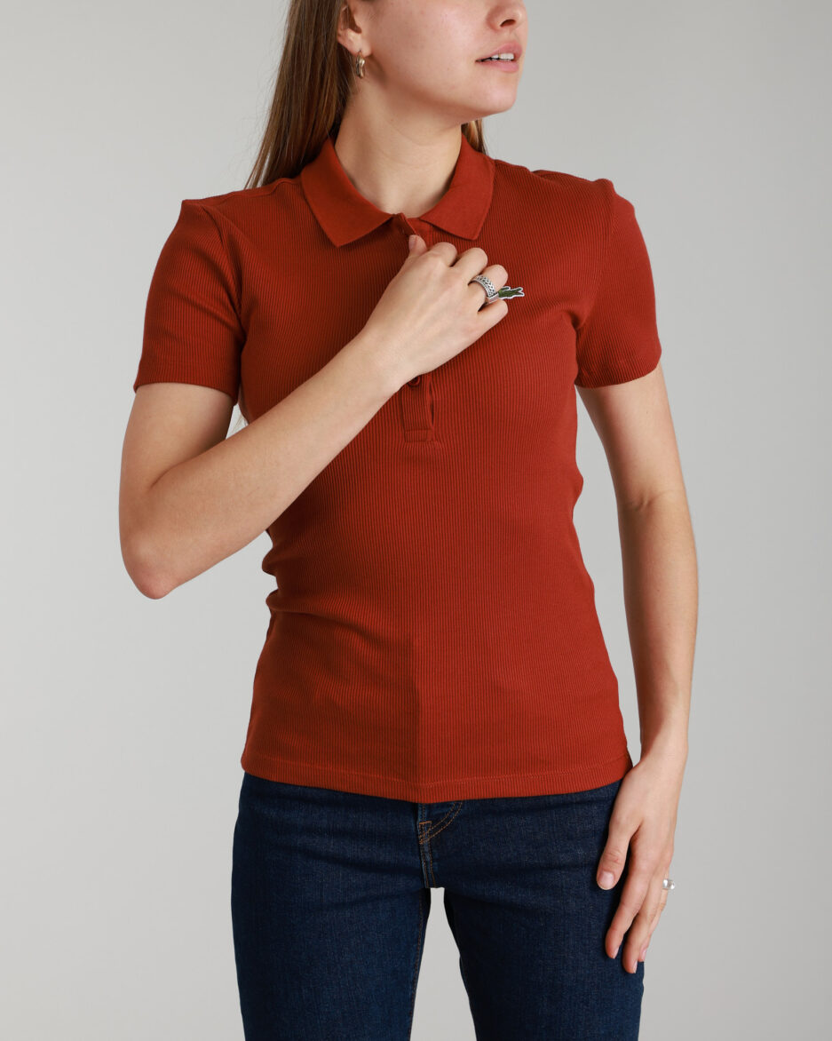 ⁦חולצת פולו לנשים Lacoste Slim Fit⁩ – תמונה ⁦12⁩