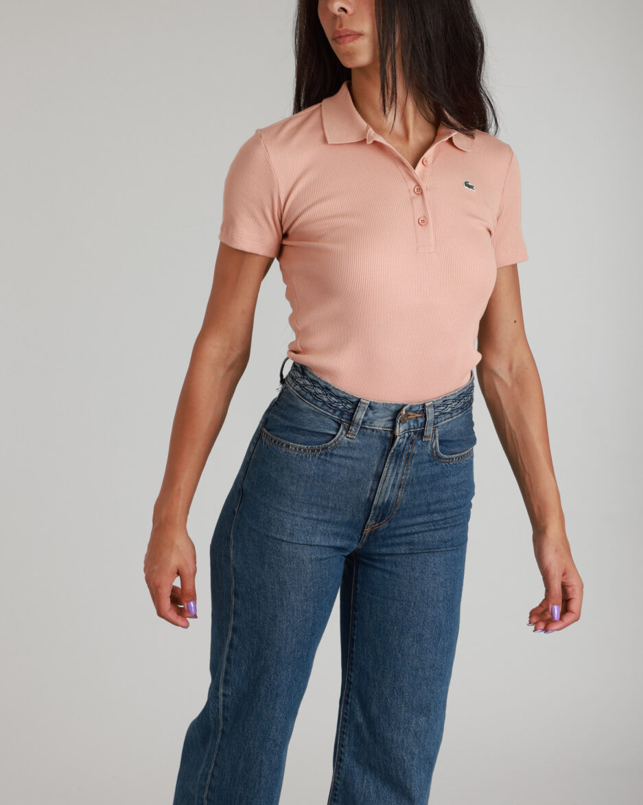 ⁦חולצת פולו לנשים Lacoste Slim Fit⁩ – תמונה ⁦2⁩