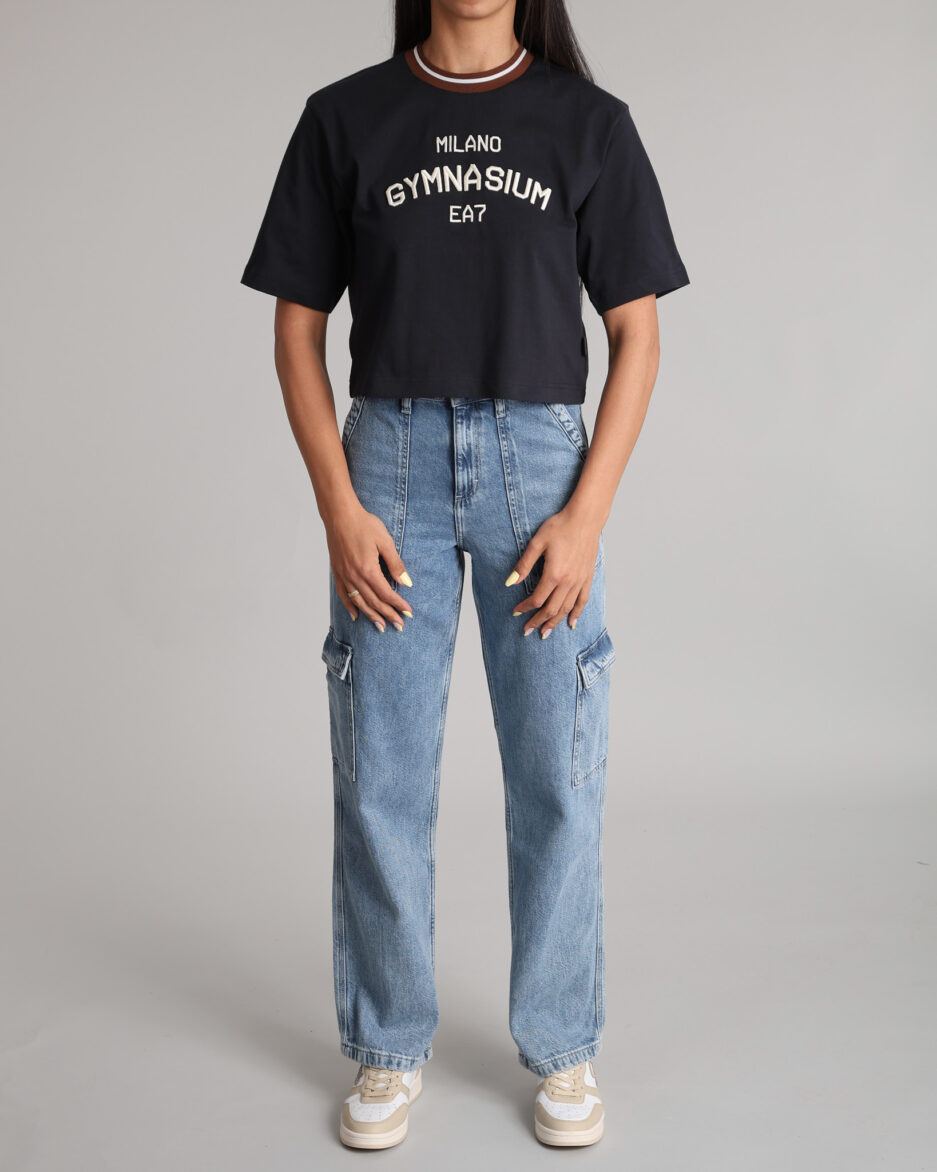 ⁦טי שירט לנשים מבית EA7 Emporio Armani⁩ – תמונה ⁦3⁩
