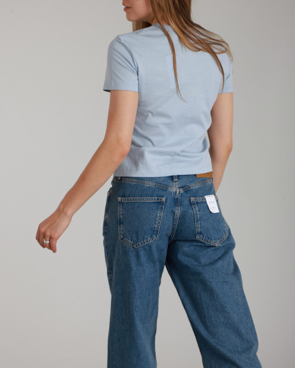⁦חולצת טי נשים של Calvin Klein⁩ – תמונה ⁦10⁩