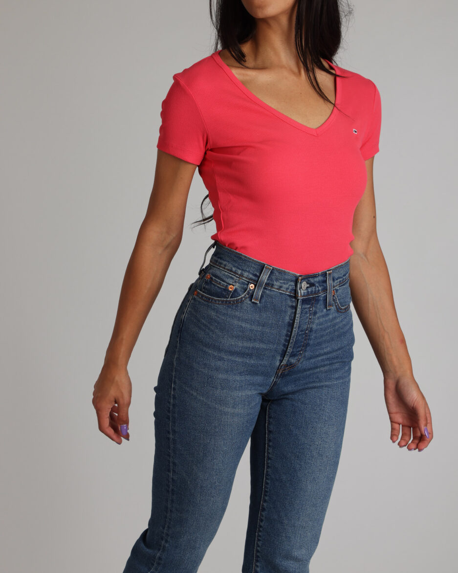 ⁦חולצת נשים Tommy Hilfiger Essential V-Neck Slim Fit⁩ – תמונה ⁦10⁩