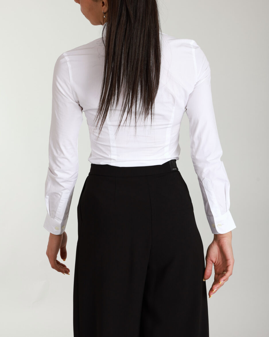 חולצת פופלין סטרץ' בגזרת Slim לנשים – Lacoste