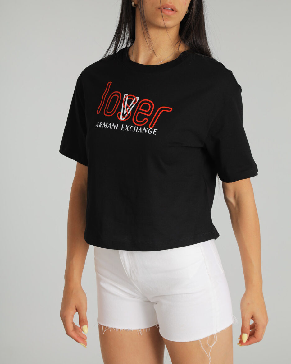 ⁦חולצת קרופ LOVEr - Armani Exchange⁩ – תמונה ⁦13⁩