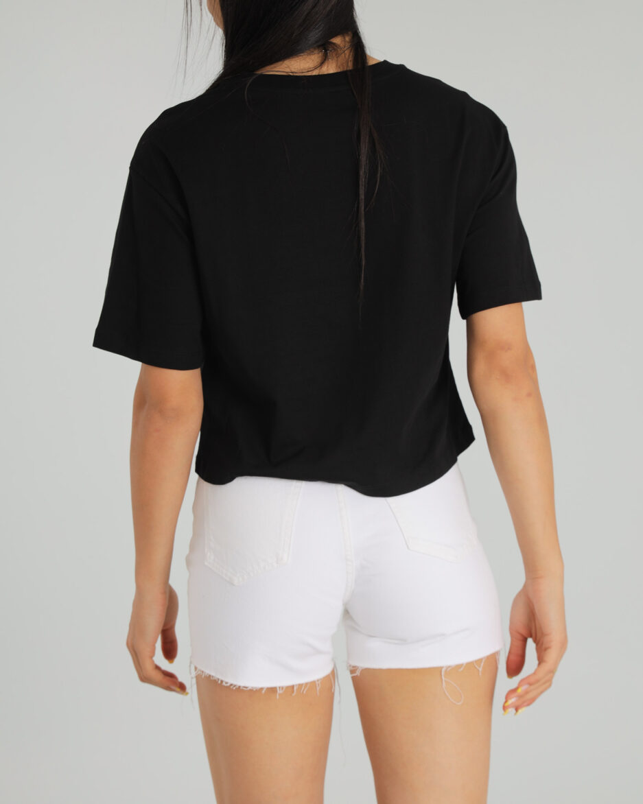 ⁦חולצת קרופ LOVEr - Armani Exchange⁩ – תמונה ⁦2⁩