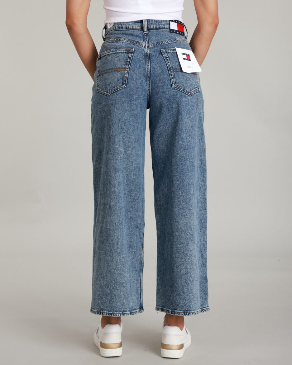 ⁦ג'ינס נשים רחב Tommy Jeans Charlie⁩ – תמונה ⁦8⁩