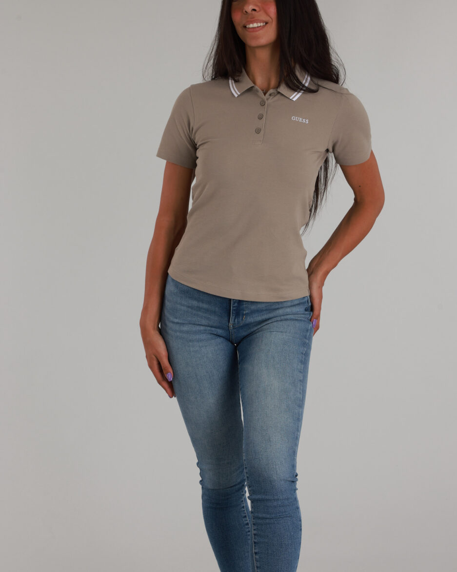 ⁦פולו אקולוגי Amaryllis עם לוגו GUESS רקום⁩ – תמונה ⁦10⁩