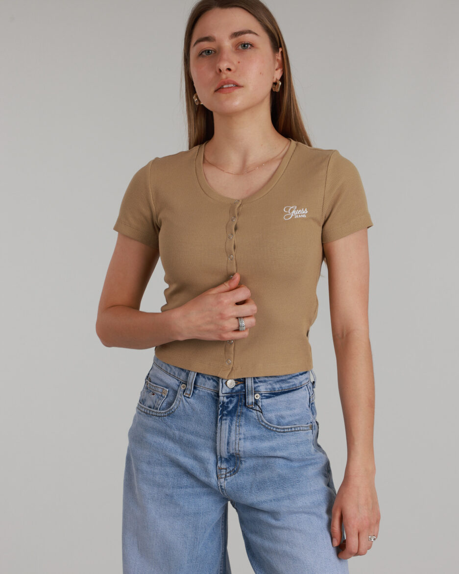 טופ קצר עם כפתורים ולוגו רקום GUESS לנשים – גזרת Slim
