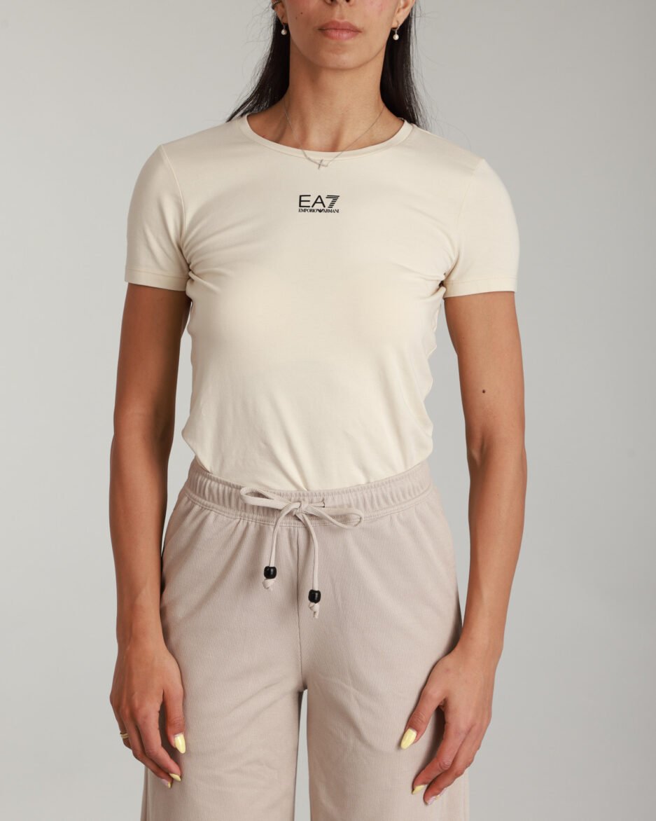 EA7 Emporio Armani – טי שירט בגוון בז׳ עם לוגו מובנה
