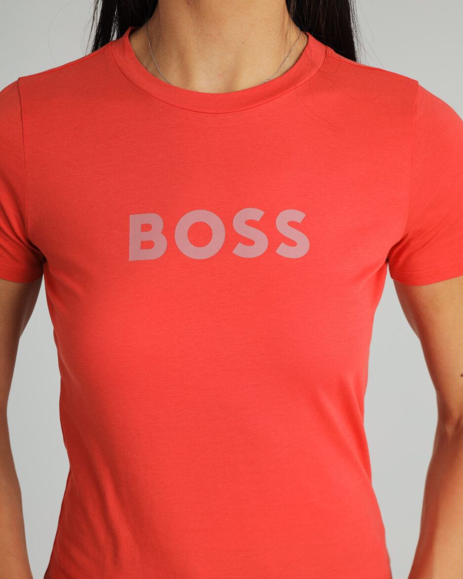חולצת טי לנשים של BOSS