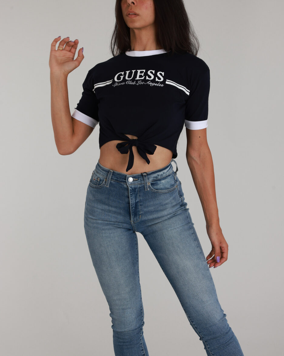 טי שירט עם לוגו וקשר לנשים מבית GUESS
