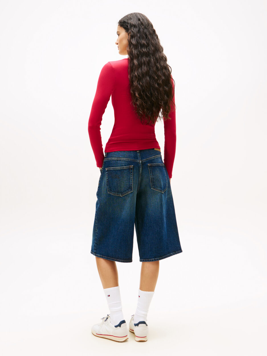⁦טישרט ארוך־שרוול צמוד Tommy Jeans⁩ – תמונה ⁦3⁩