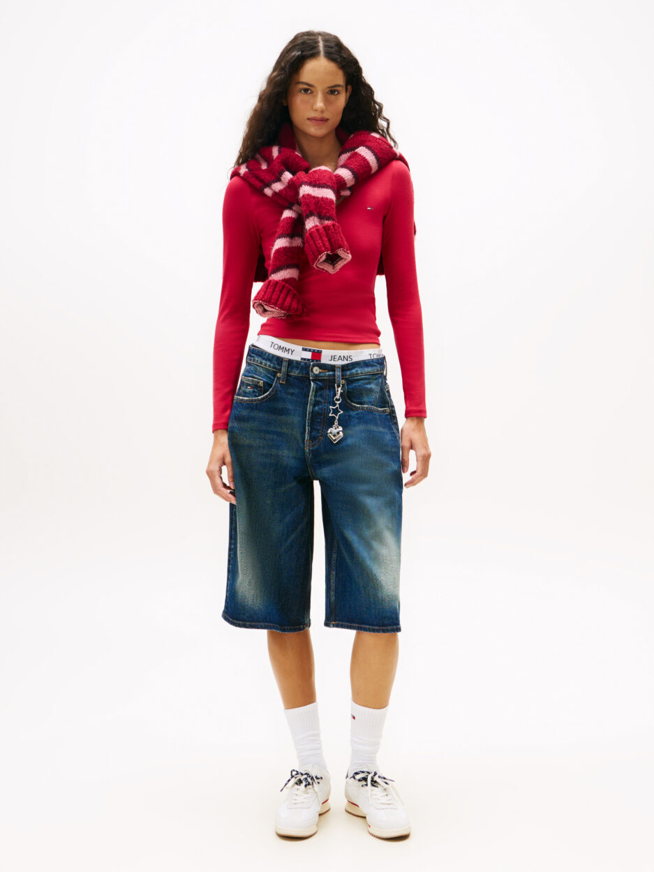 ⁦טישרט ארוך־שרוול צמוד Tommy Jeans⁩ – תמונה ⁦4⁩